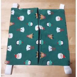 Xmas heads/ Green Fleece Envelope (Medium)